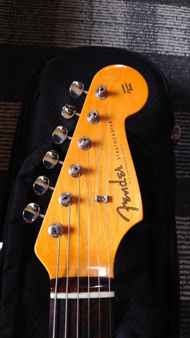 Fender Japan：ST62-78TX Fiesta Red