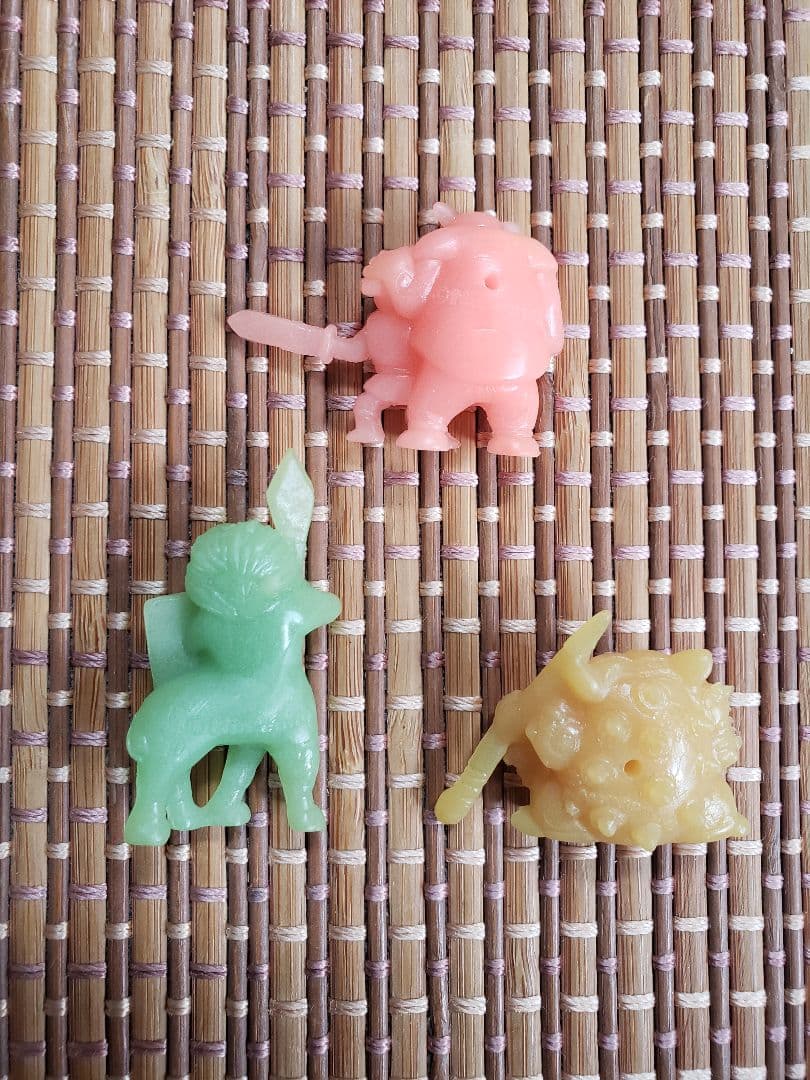 ロッテ　ファミコンチョコ消しゴム　ゼルダの伝説　食玩