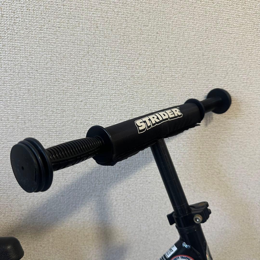 STRIDER スポーツモデル　バランスバイク ブラック12インチ