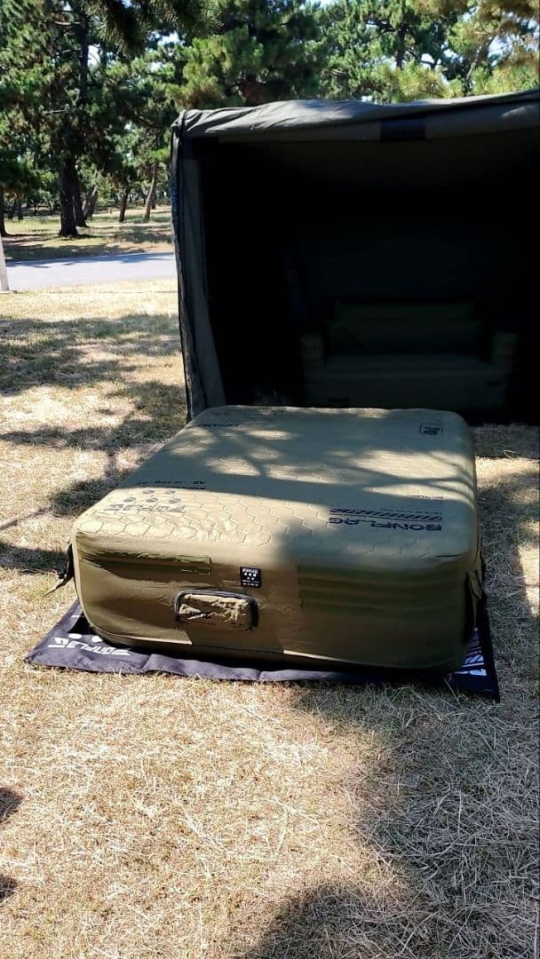 banker air tent 　BONFLAG Air Bedもお付けします。