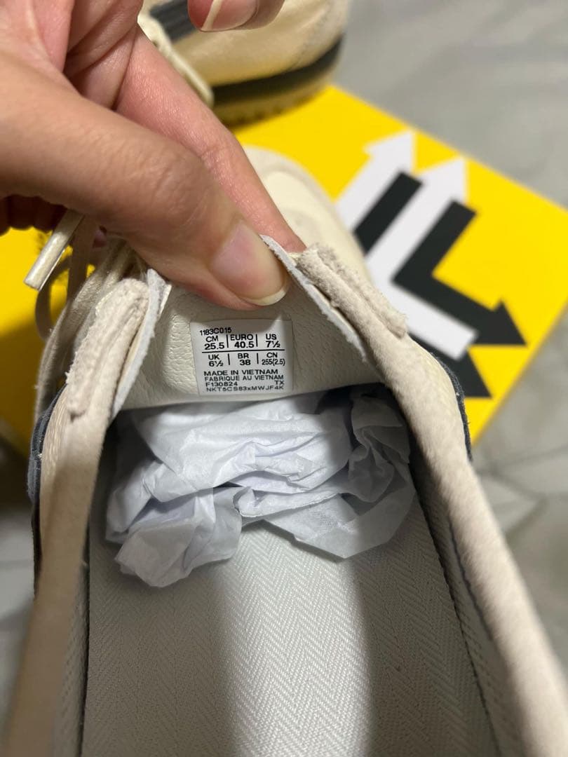 Onitsuka Tiger Mexico 66 アイボリー スニーカー