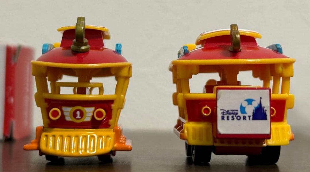 ディズニー トミカ チョロQ ビークルコレクション ジョリートロリー 2台セット