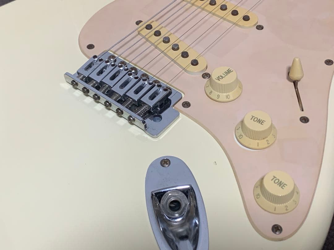 Squier by Fender スクワイヤー Bullet Stratストラト
