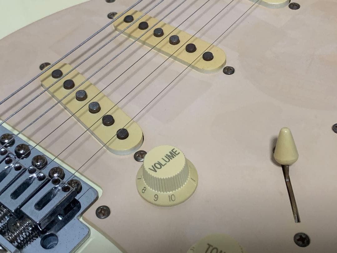Squier by Fender スクワイヤー Bullet Stratストラト