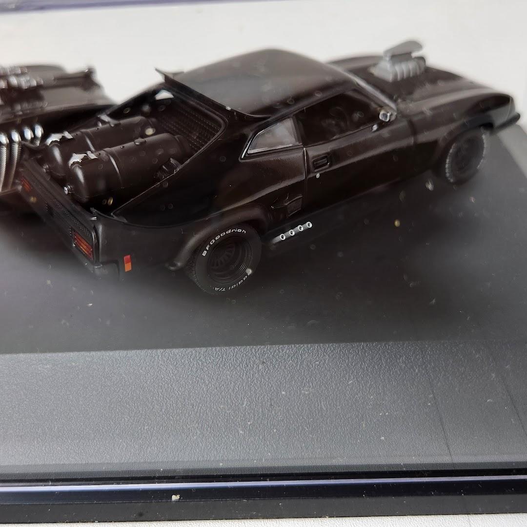 AUTOart 1/43 マッドマックス2 インターセプター敵車