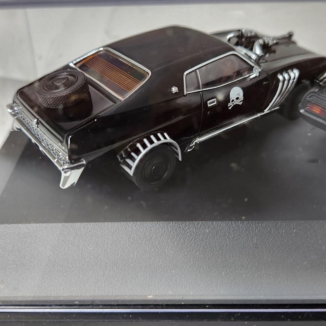 AUTOart 1/43 マッドマックス2 インターセプター敵車