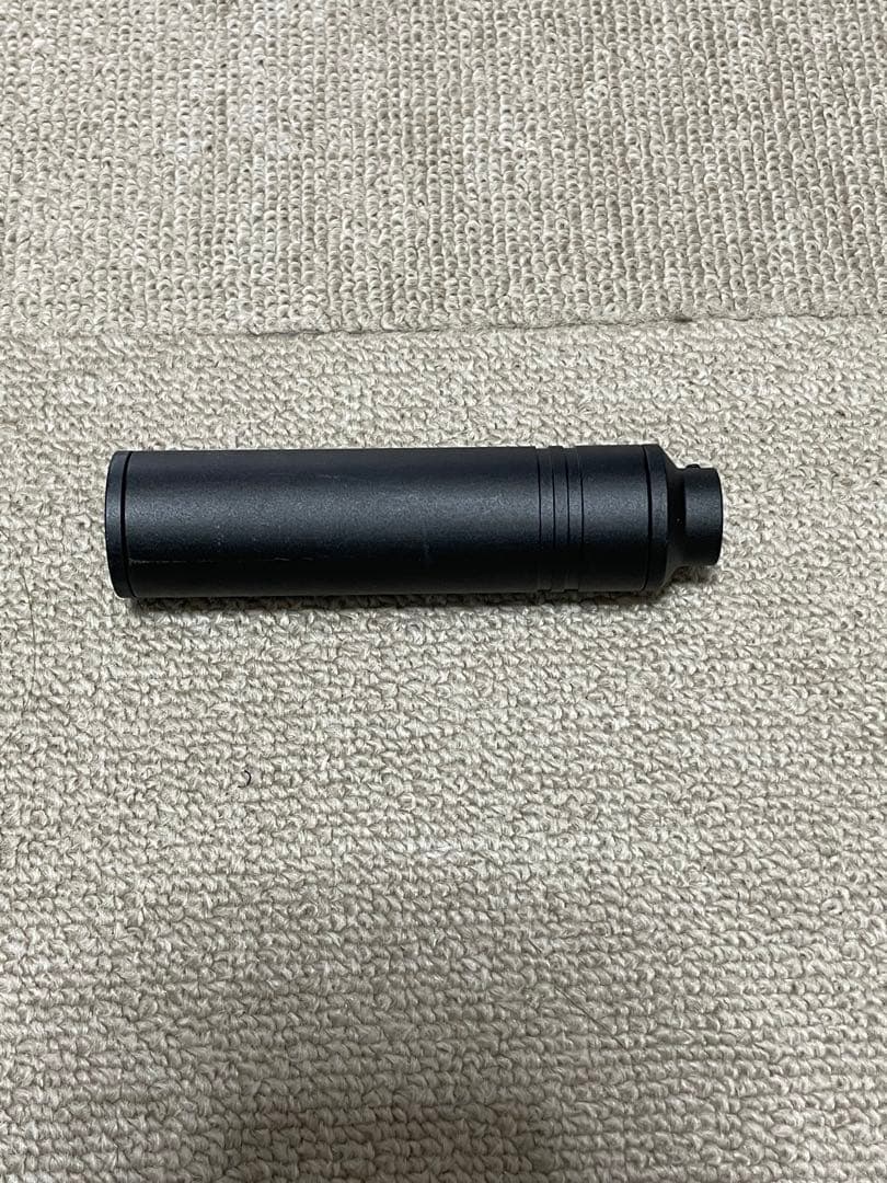 ストライカー9Q QUELL CO2ガスガン Carbon8