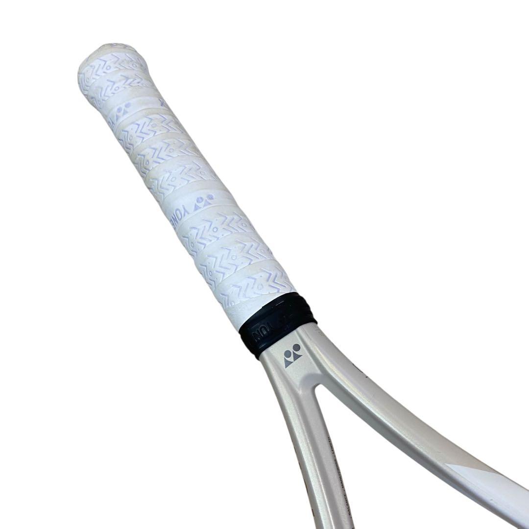 ≪美品≫YONEX Vコア 100 G1 サンドベージュ 07VC100 硬式