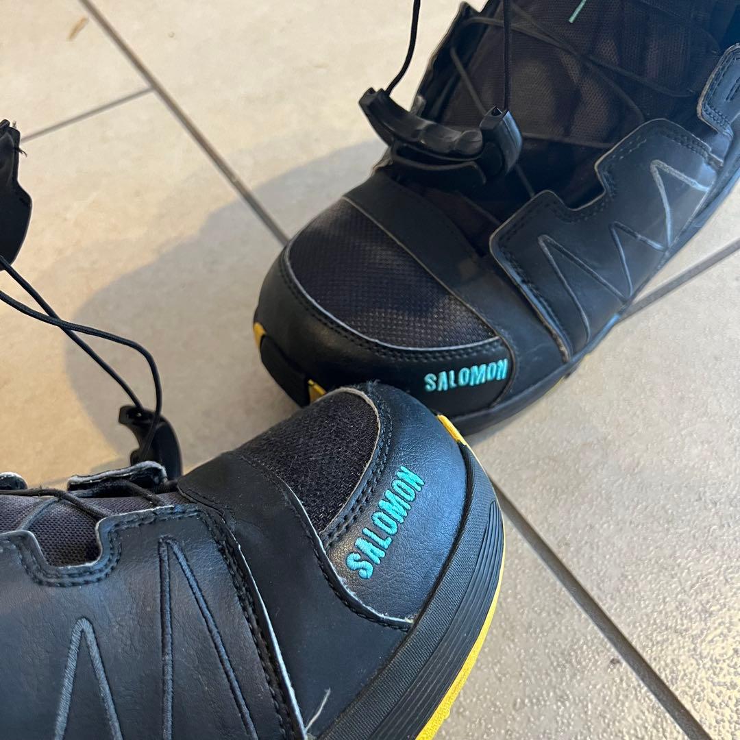 SALOMON スノーボードブーツ ブラック ブルー イエロー