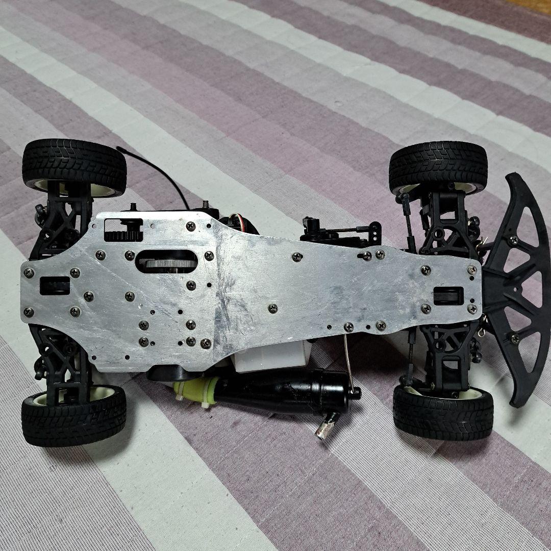 HPI製エンジンカー　ナイトロRS-4メカ付き
