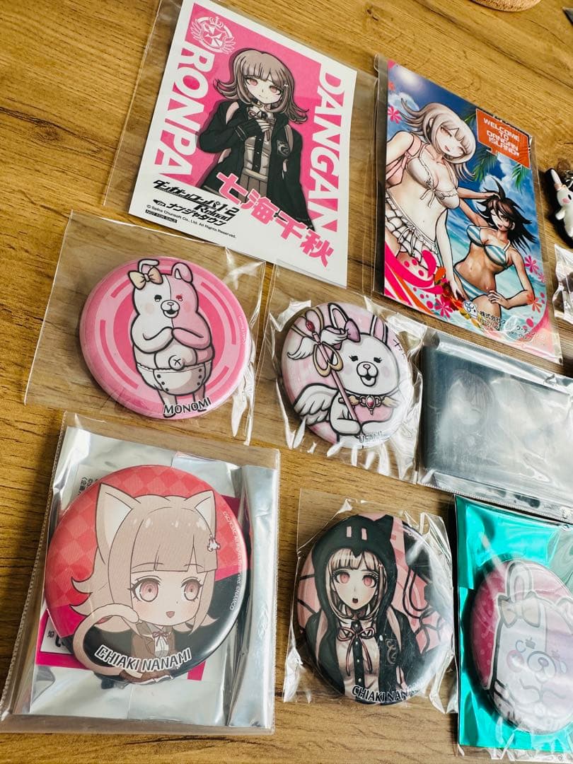 ダンガンロンパ 七海千秋 ウサミ おしおき缶バッジ 他12点まとめ売り