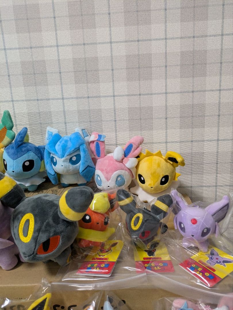POKÉMON DOLLS ポケモン ぬいぐるみ