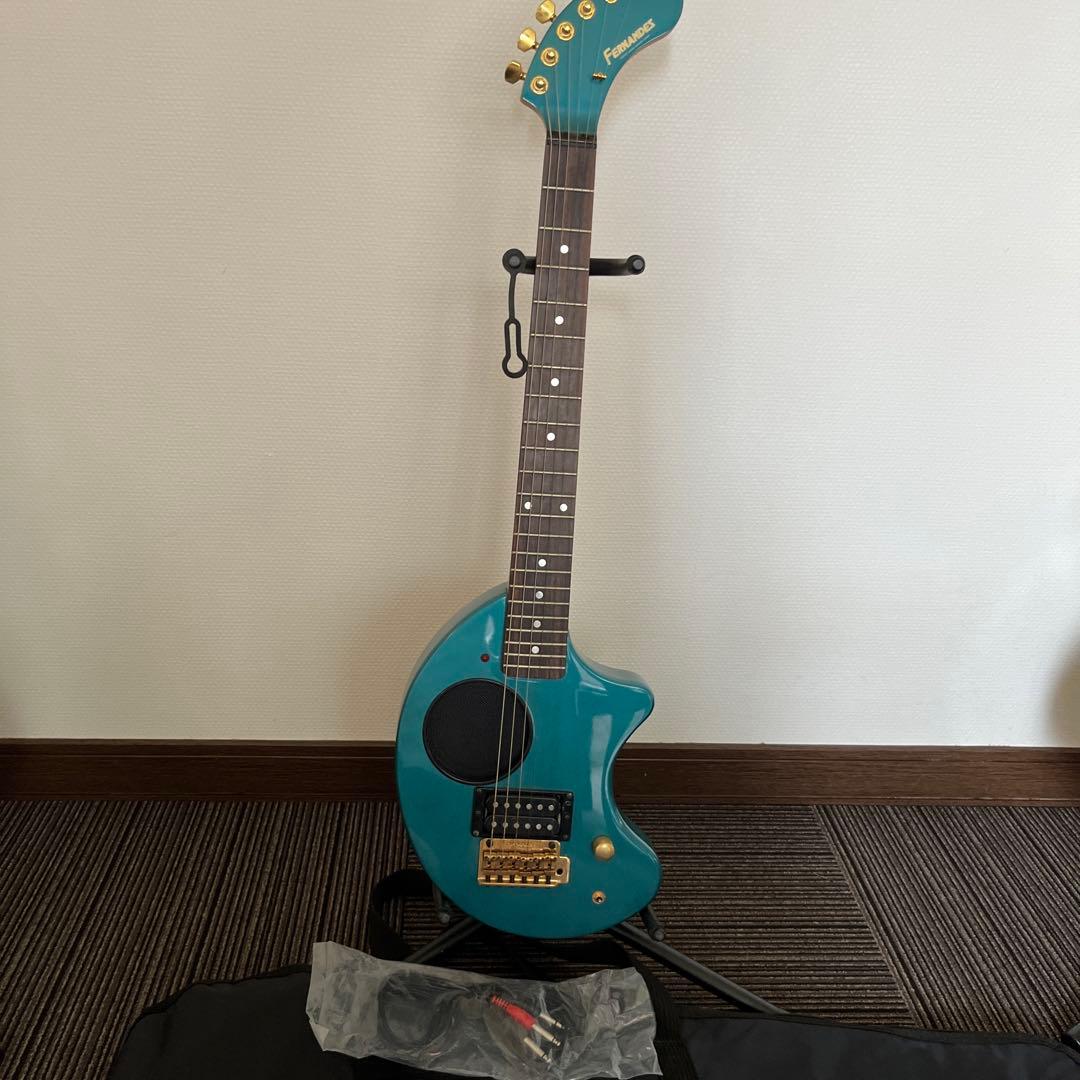 [チキンカツ ]FERNANDES Z0〜3T芸達者エレキギター 青 無傷