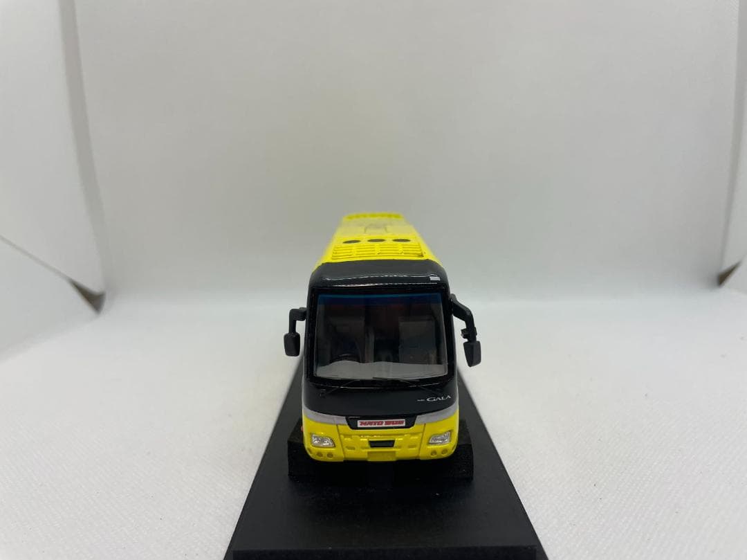 4R-461 CAR-NEL 1/64 いすゞ ガーラ はとバス