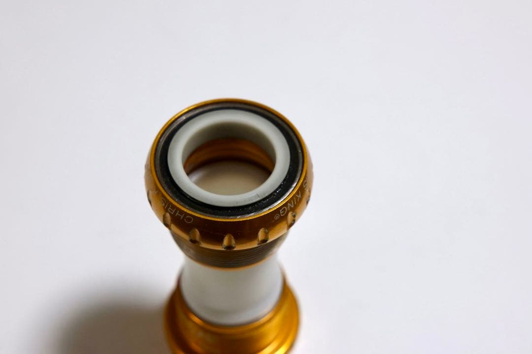 CHRIS KING ボトムブラケット BSA JIS 24mm