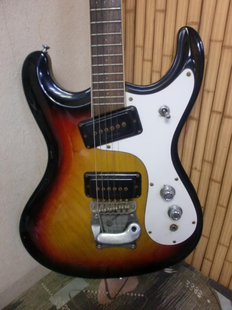 共*業様 Mosrite The Ventures Model エレキギター　モ