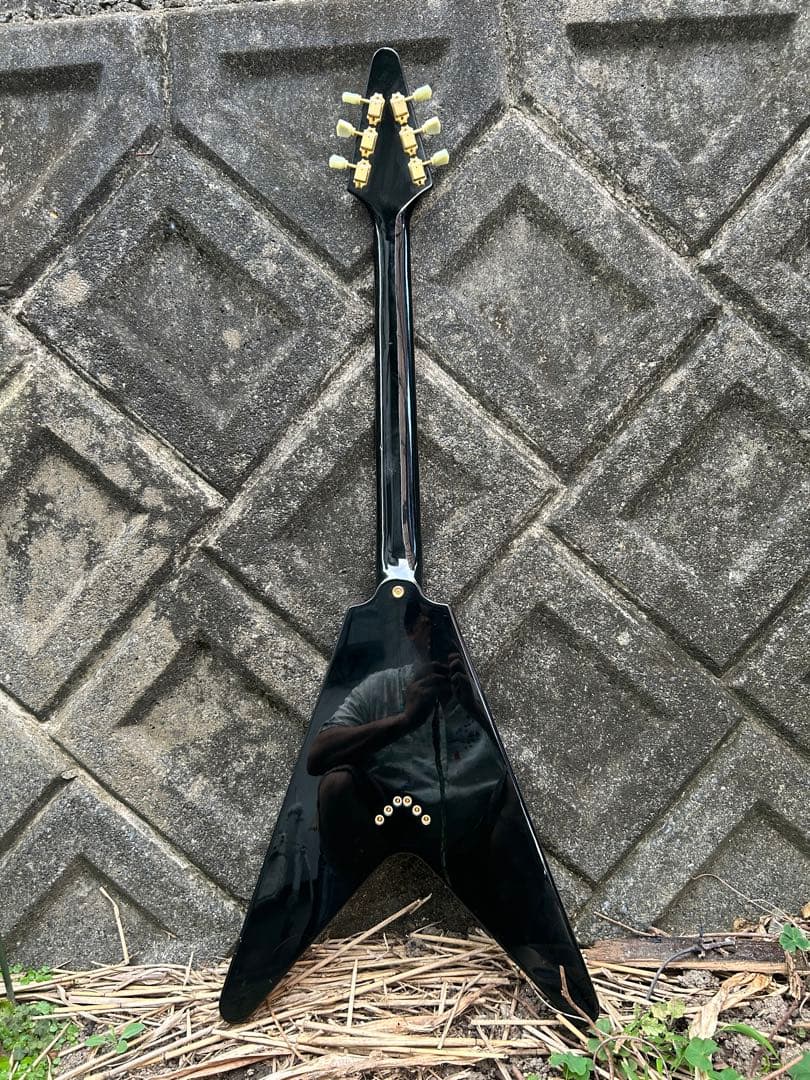 ギター Bacchus Brian Flying V model