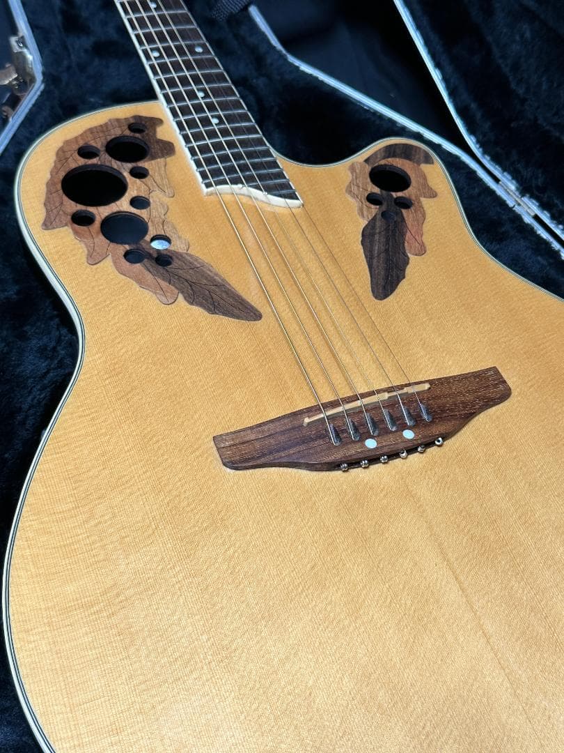 【美品】ハードケース付き　Ovation Applause AE147