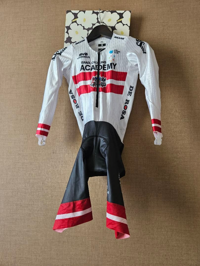 [新品未使用]非売品ラトビアTT優勝エアロワンピースSサイズ ネイランズ選手