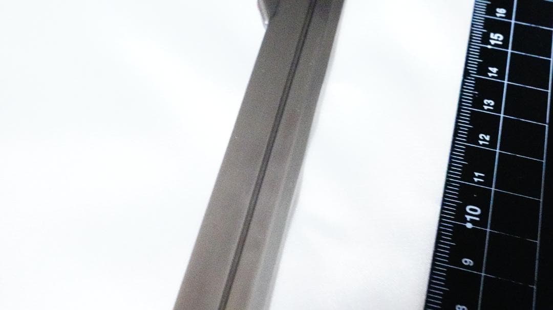 30cmデビルメイクライ4 レッドクイーン ミニ武器 キーホルダー アクセサリ