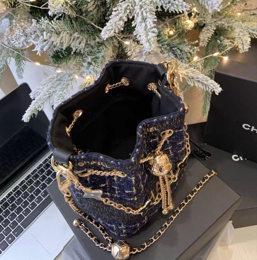 シャネル CHANEL ネイビーラメ 巾着ショルダーバッグ ノベルティ品 最安値