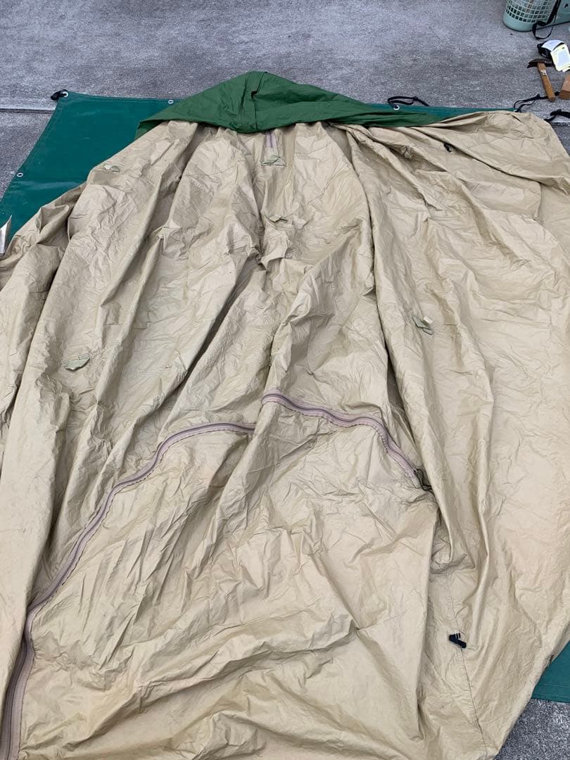 米軍実物放出品　海兵隊　コンバットテントEureka! ヨーレイカ製　シェルのみ