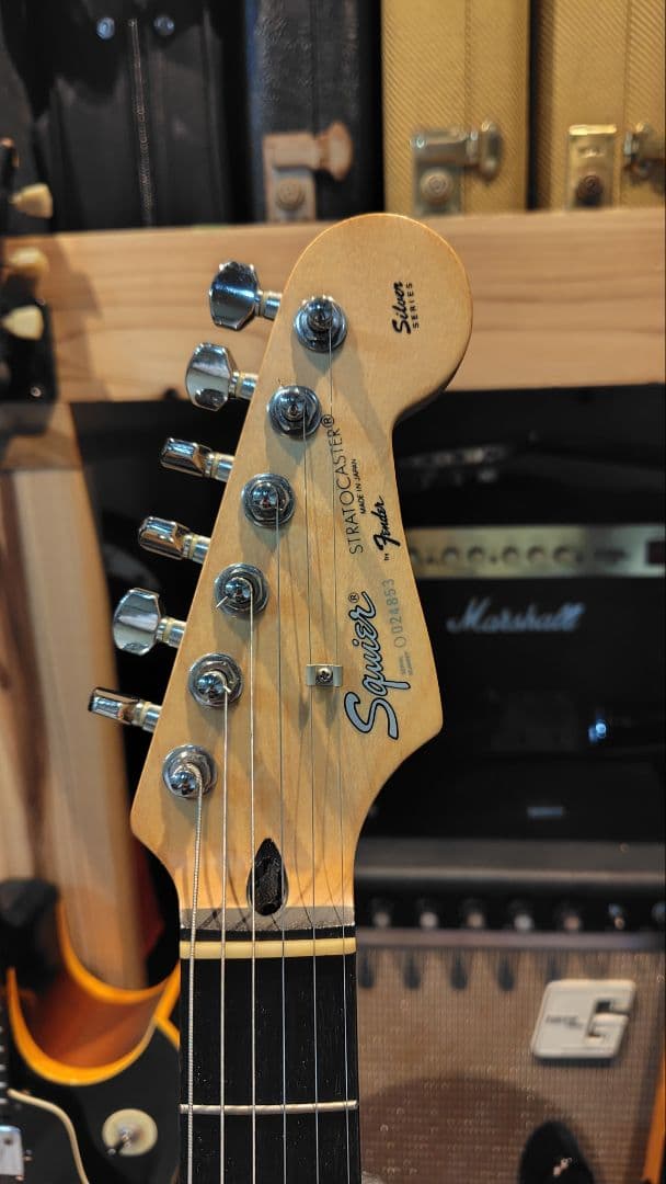 ギター Squier