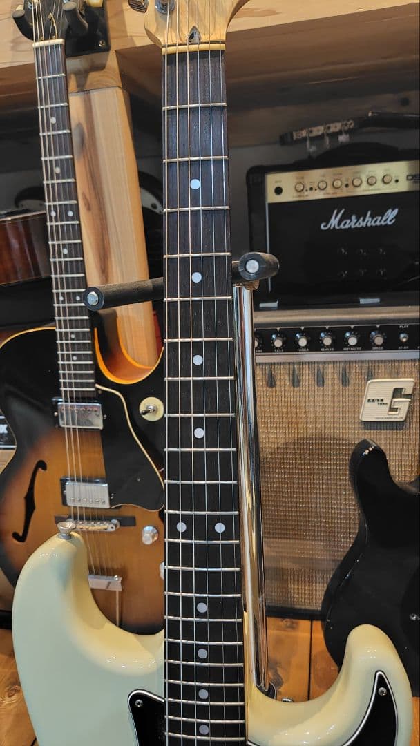 ギター Squier
