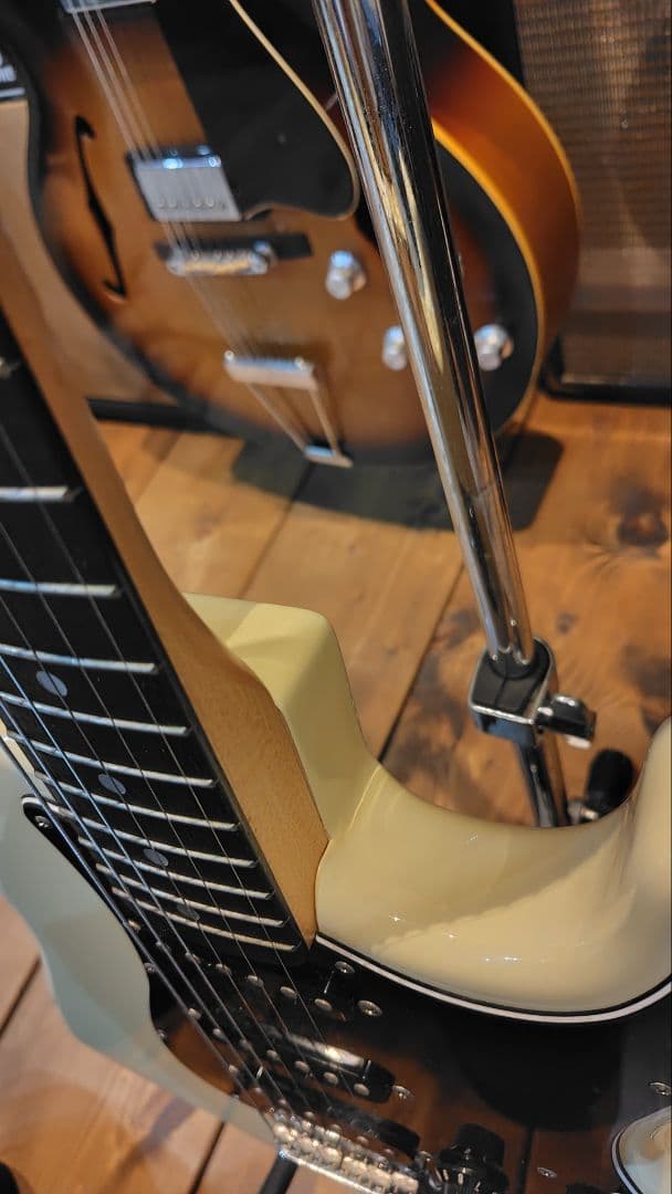ギター Squier