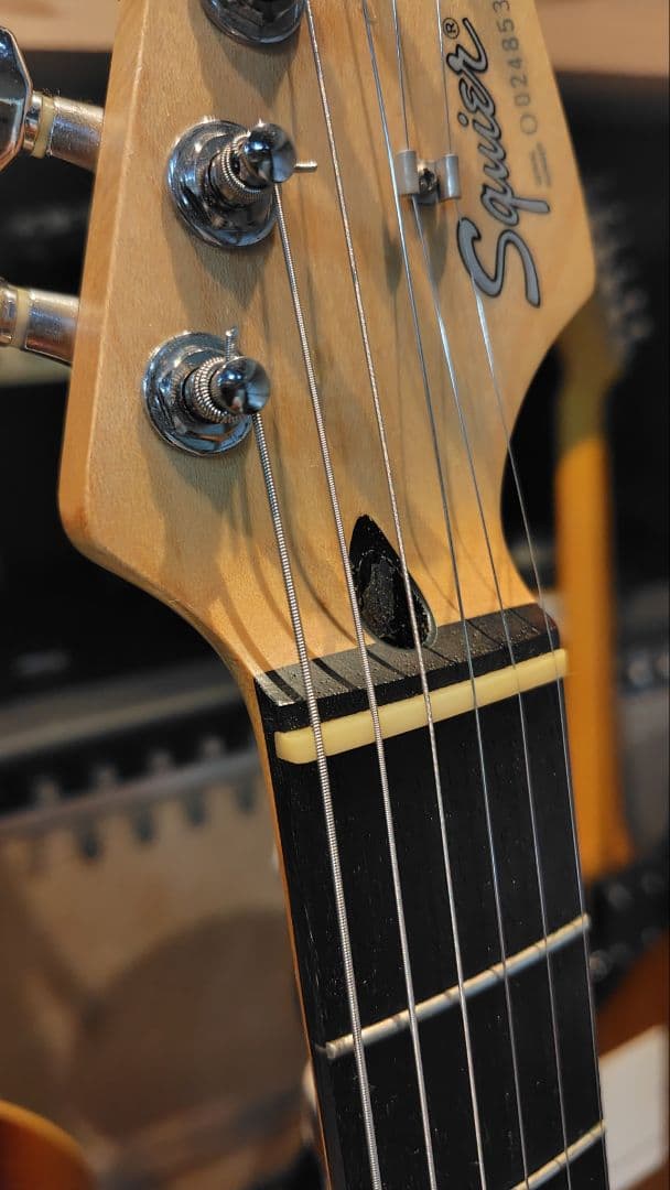 ギター Squier