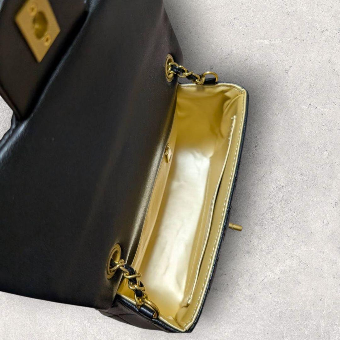 CHANEL ショルダーバッグ 　ノベルティ