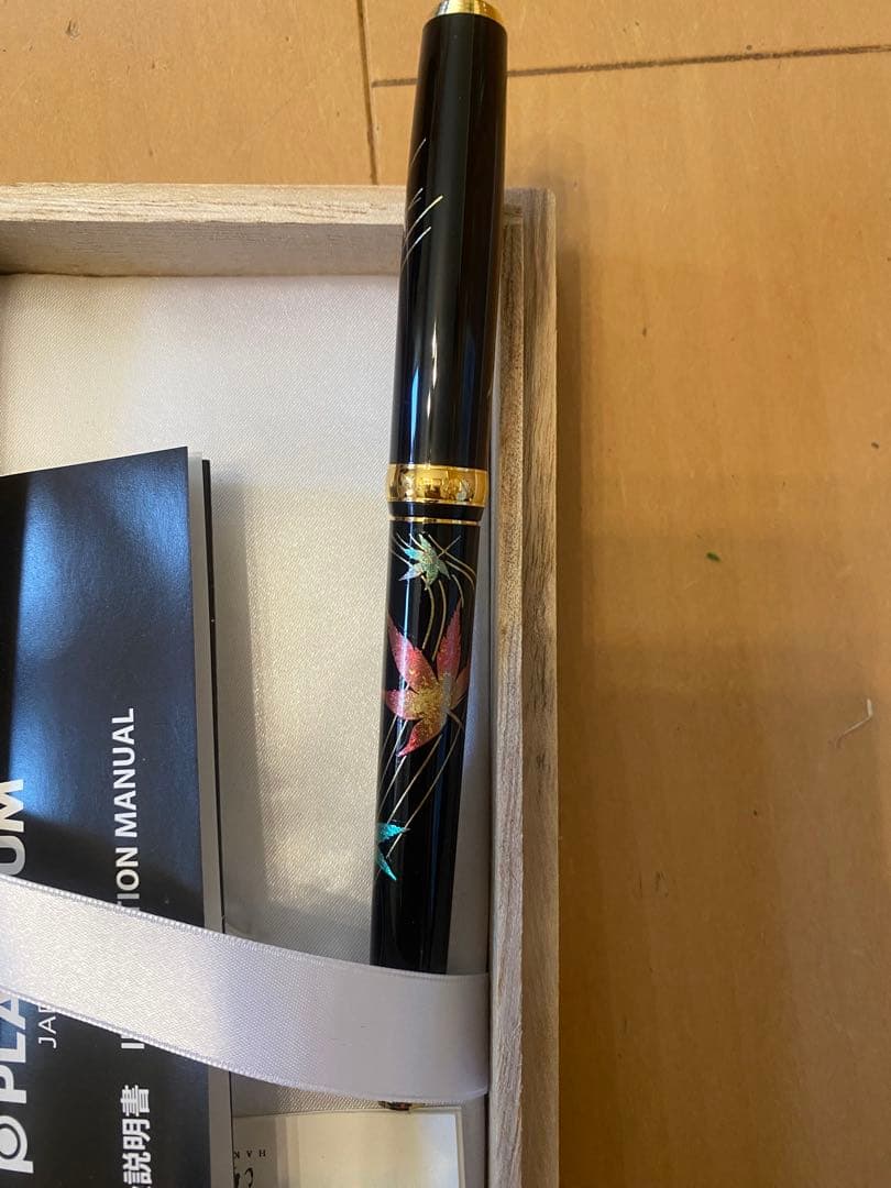 プラチナ新品未使用万年筆美巧金箔一霧箱入りPTL-20000L