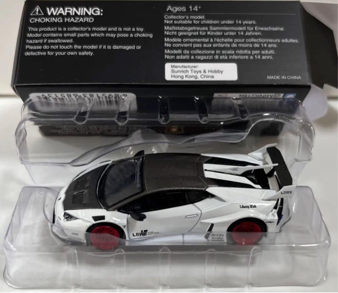 MINI GT ランボルギーニ　ウラカン　1/64 トイザらス限定