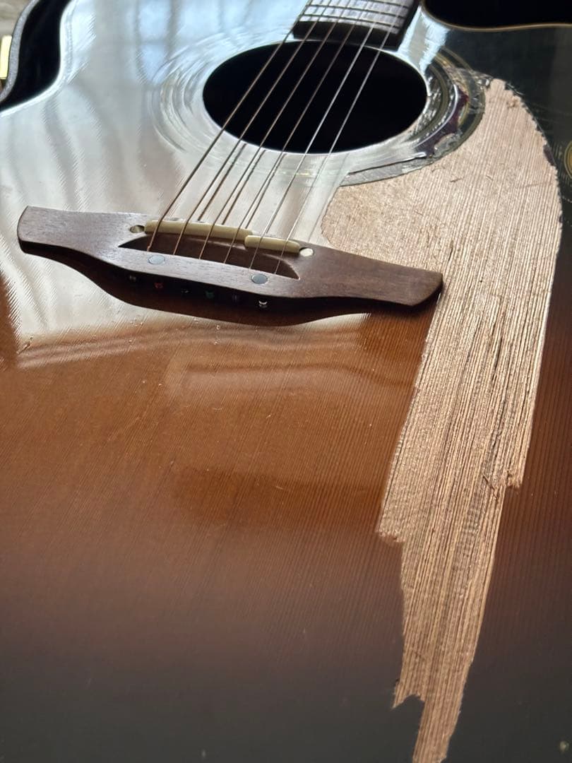 TAKAMINE DSP015TBS エレアコ ボディにでかい傷 長渕剛モデル？