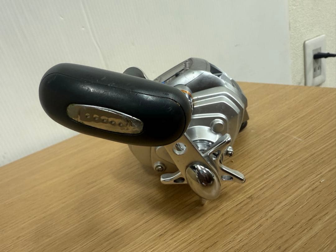 Daiwa SEABORG 400MM 電動リール — 日本製