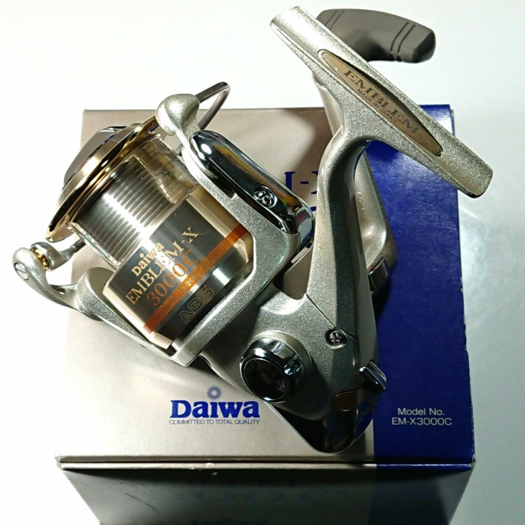 新品 未使用 ダイワ エンブレム−X 3000C　EMBLEM−X