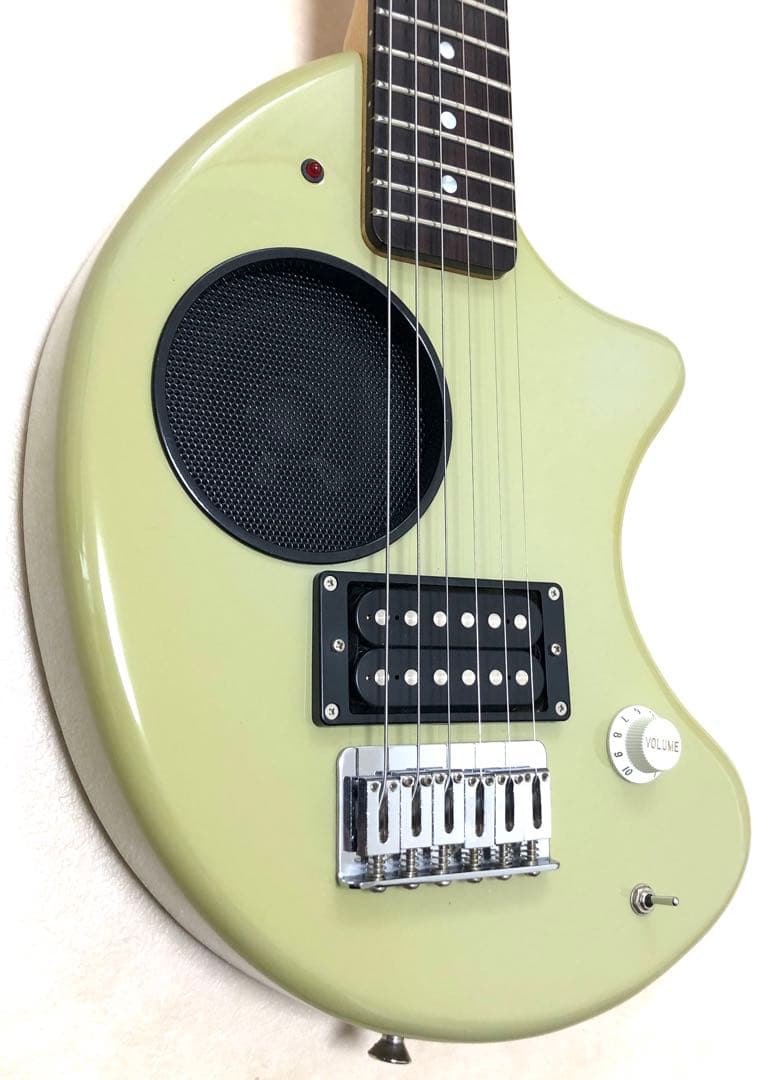 【超美品】ZO-3 グレー アンプ内蔵ミニギター 専用ケース付 ぞーさん