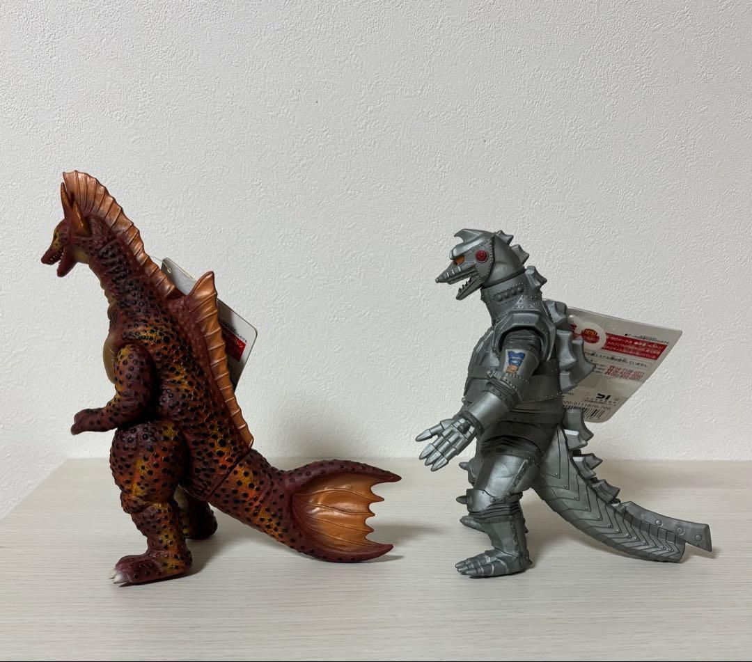 メカゴジラ1975 & チタノザウルス 2002年製　ゴジラ の逆襲　バンダイ