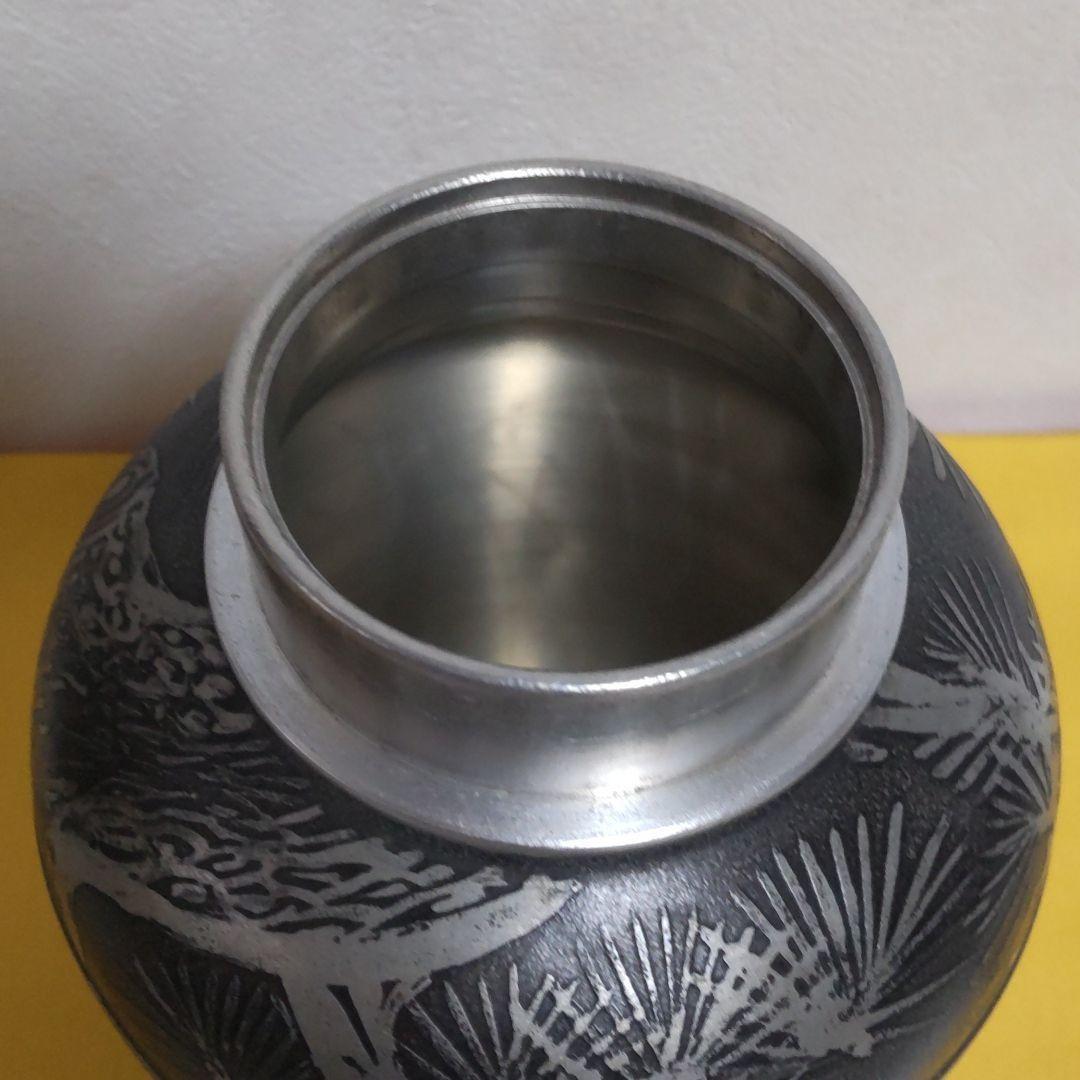 大ぶり 錫製 茶壺 飾り壺 錫半造 上錫 松竹梅図 桐箱入