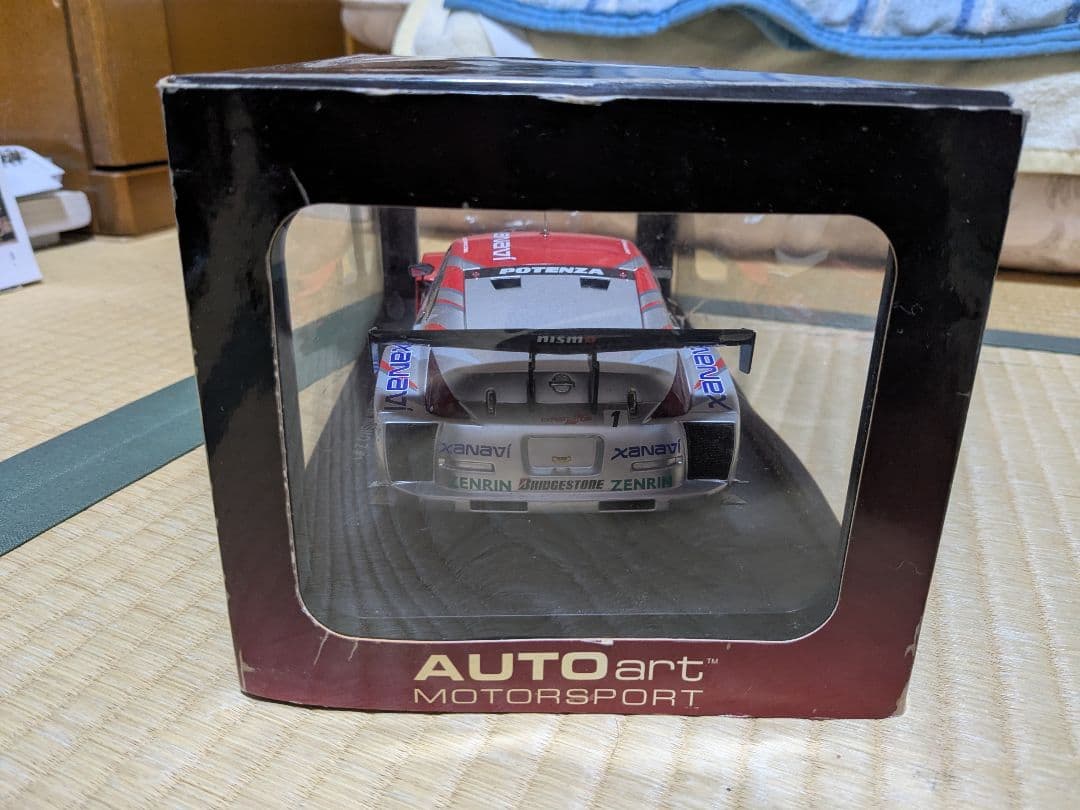 Nissan Xanavi NISMO 1/18 モデルカー