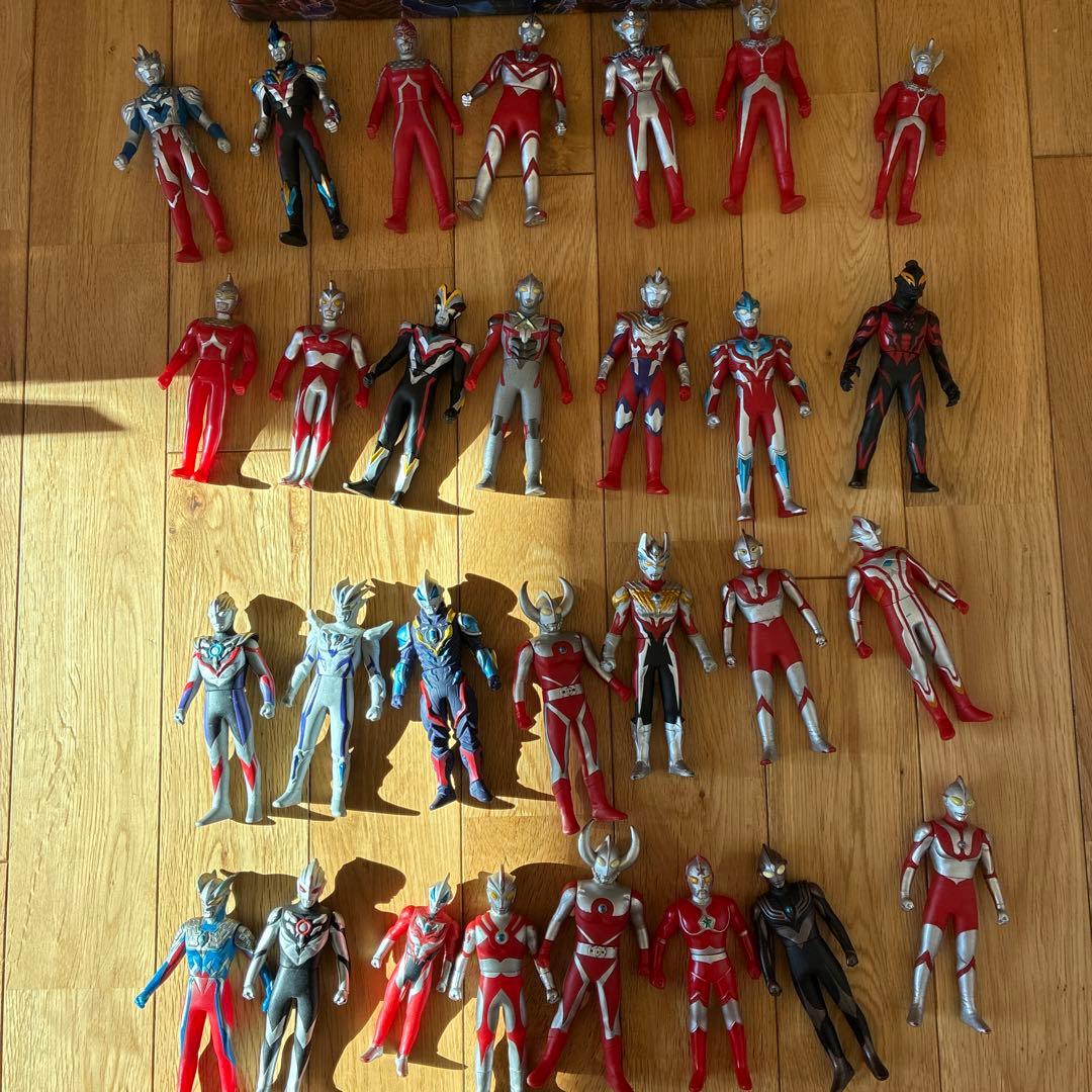 ウルトラマンシリーズ 怪獣フィギュアセット 剣のおもちゃ付