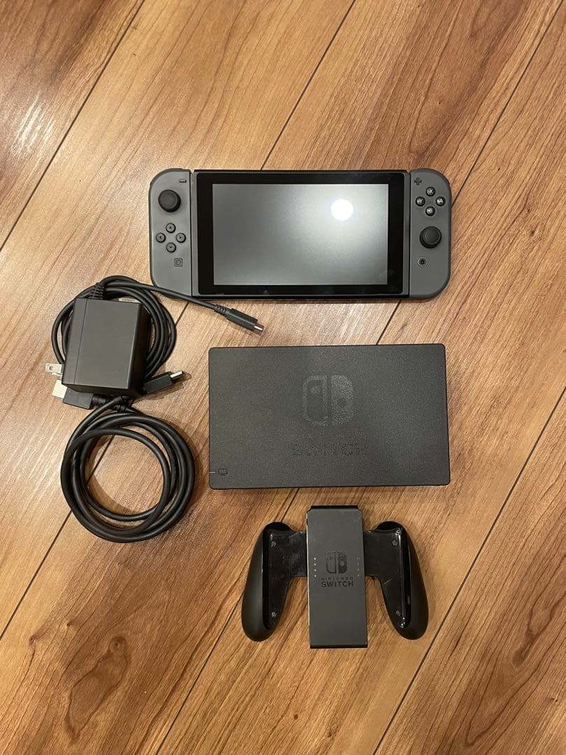 Nintendo Switch 本体　付属品あり