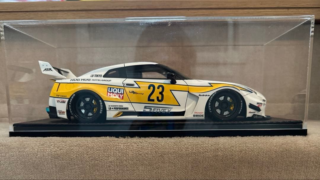 Nissan GT-R R35LB★PERFORMANCE 1/18