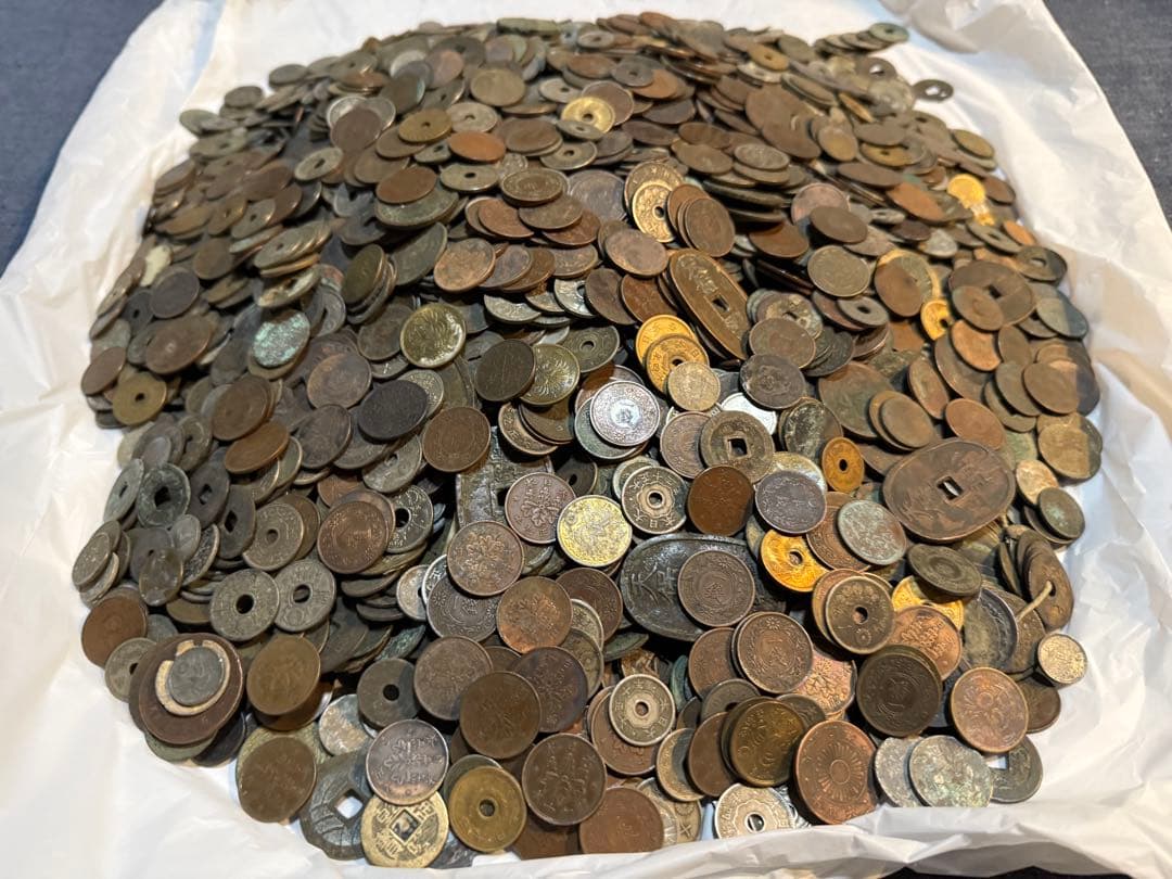 古銭　穴銭　カラス　桐　龍2銭　龍1銭　龍半銭　銅貨等　まとめ　15.5kg以上