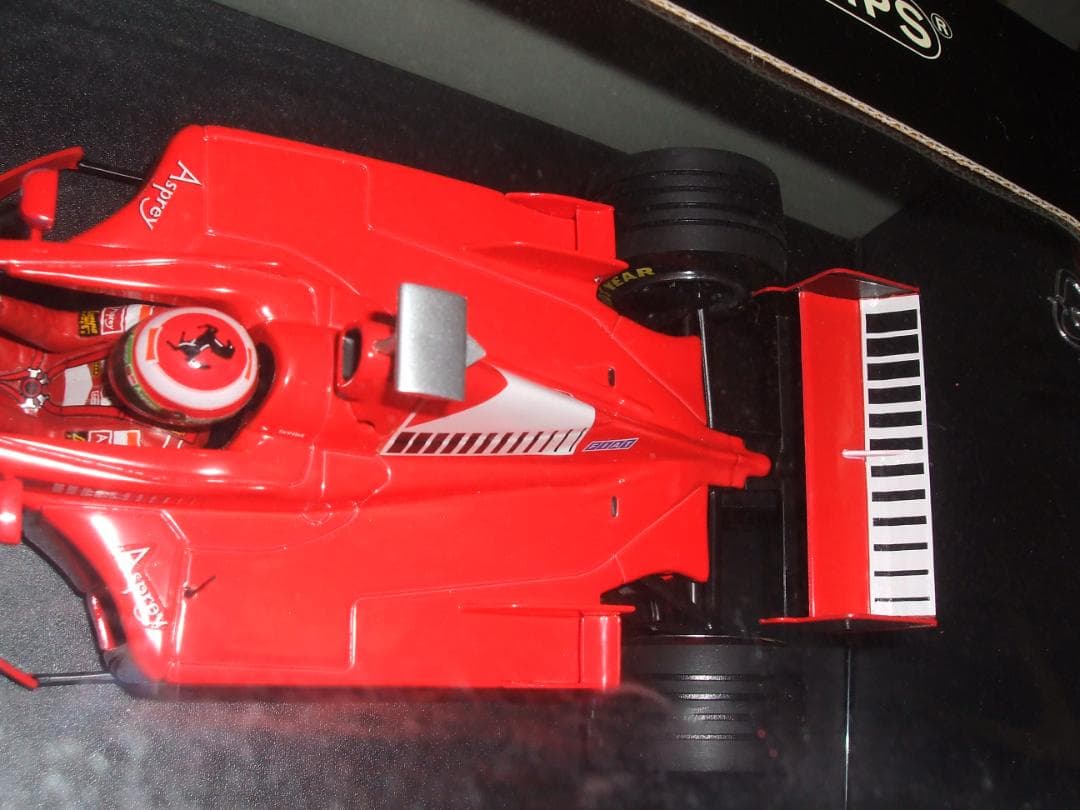 フェラーリ　F３００　E・アーバイン　＃４　ミニチャンプス　１／１８