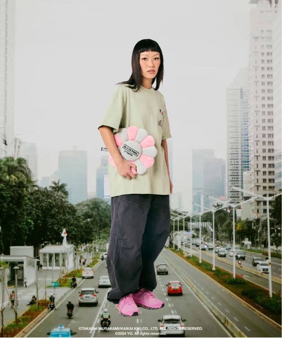 BLACKPINK MURAKAMI 村上隆 カイカイキキ お花 クッション