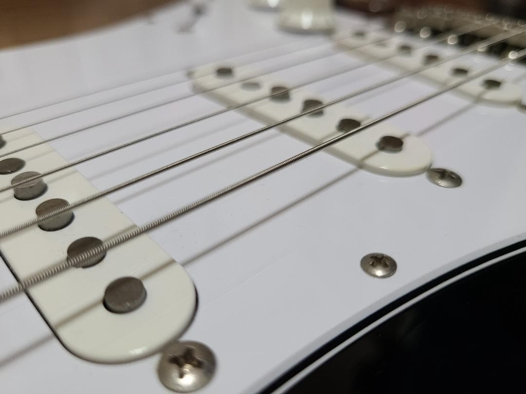 Cool Z ZST-10R ストラトタイプ ギター 黒｜鉄製トレモロブロック他