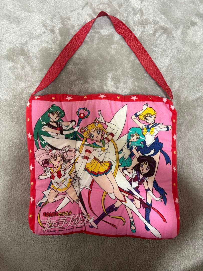 セーラームーン　スターズ　座布団　レトロ