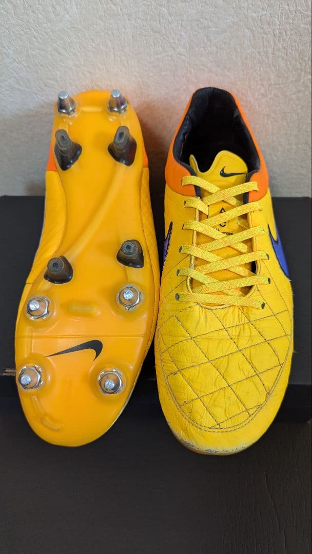 NIKE サッカースパイク ティエンポ レジェンド SG ナイキ　シューズ