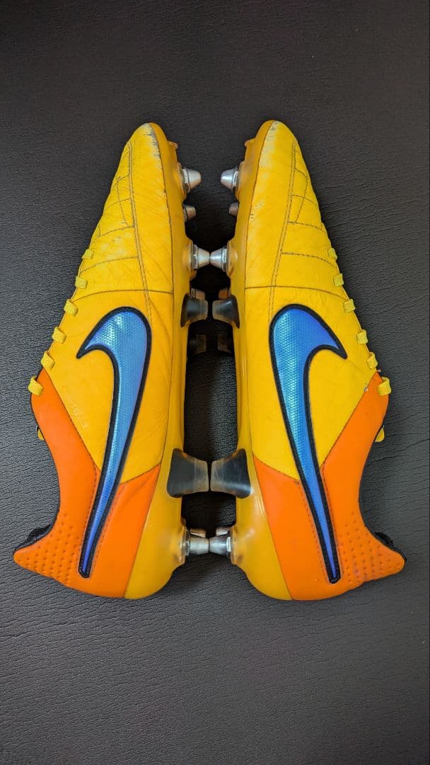 NIKE サッカースパイク ティエンポ レジェンド SG ナイキ　シューズ